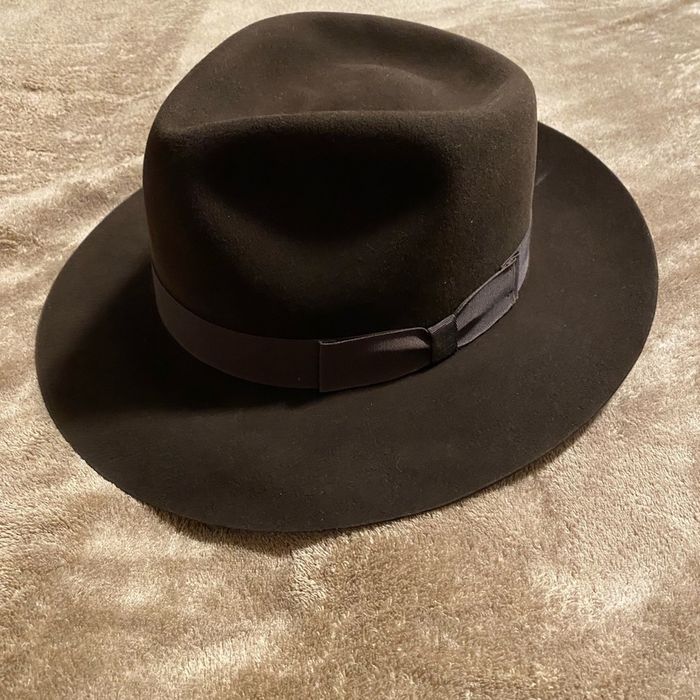 Brown Biltmore fedora made in Canada. Made of Canadian Suede. Size 7 1/8 (57)